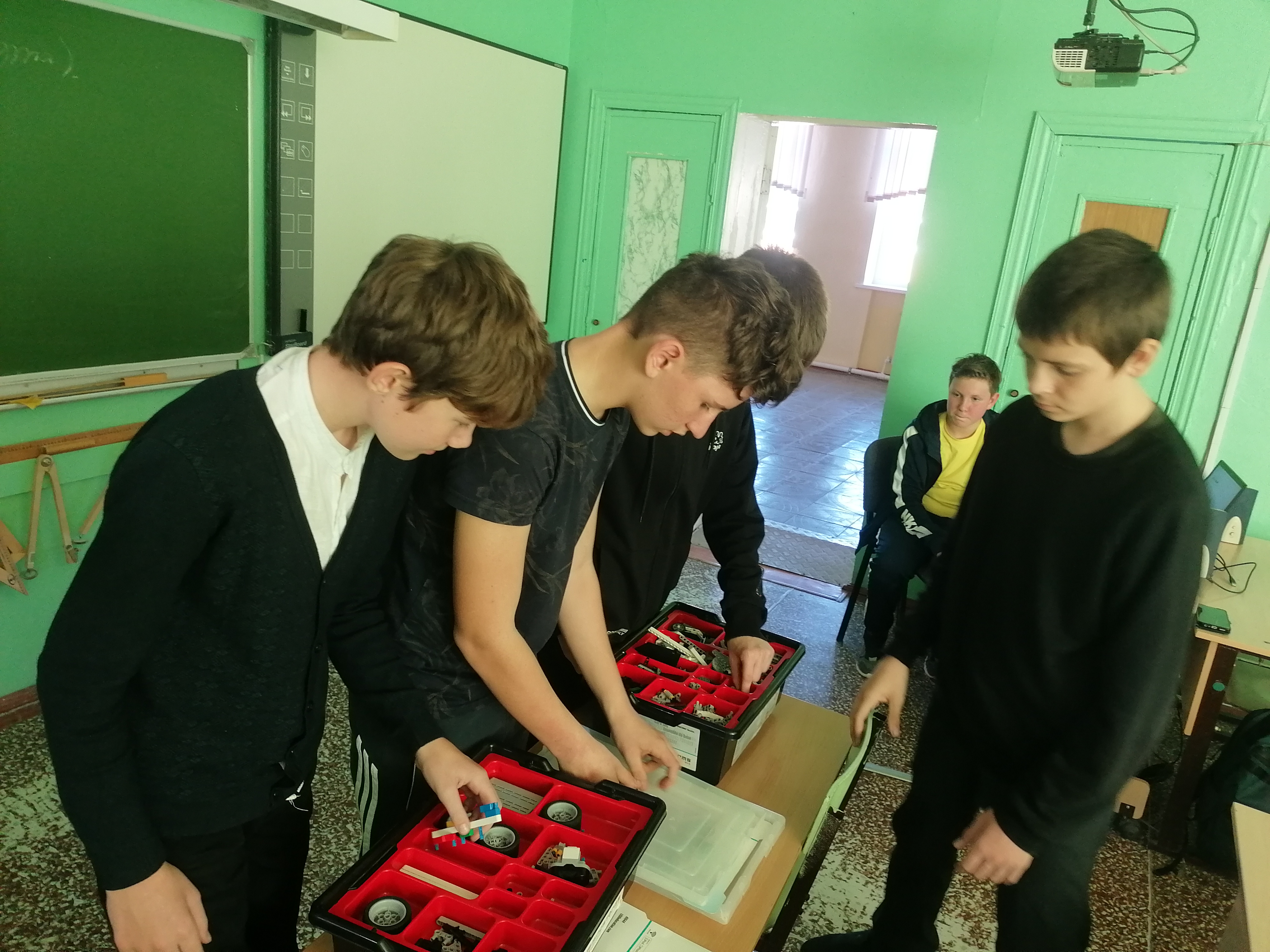 Первые результаты. Робототехника. Первые результаты. Робототехника..